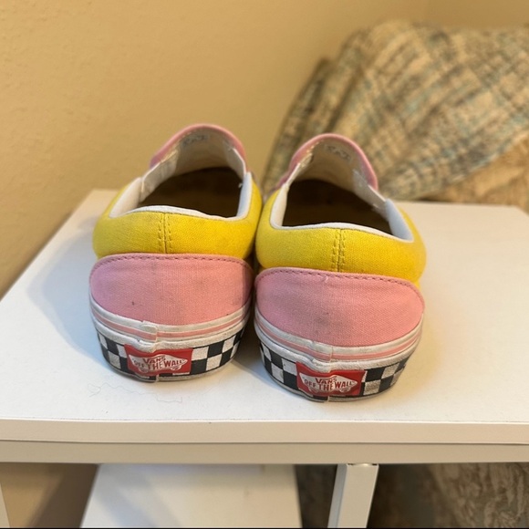 VANS Sunflower Checkerboard Pink Yellow Slip On Sneaker Shoes Women’s 9.5 Men 8 - Picture 3 of 6